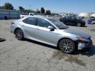 Toyota Camry Xle Image 3