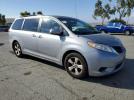 Toyota Sienna Le Image 7