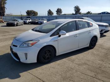  Salvage Toyota Prius