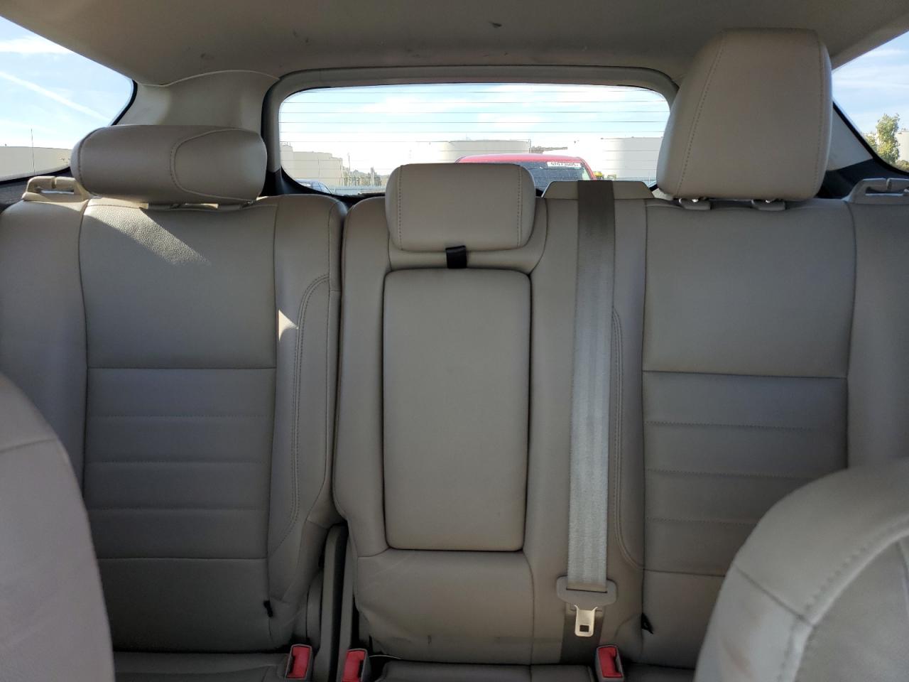 Ford Escape Titanium Image 10