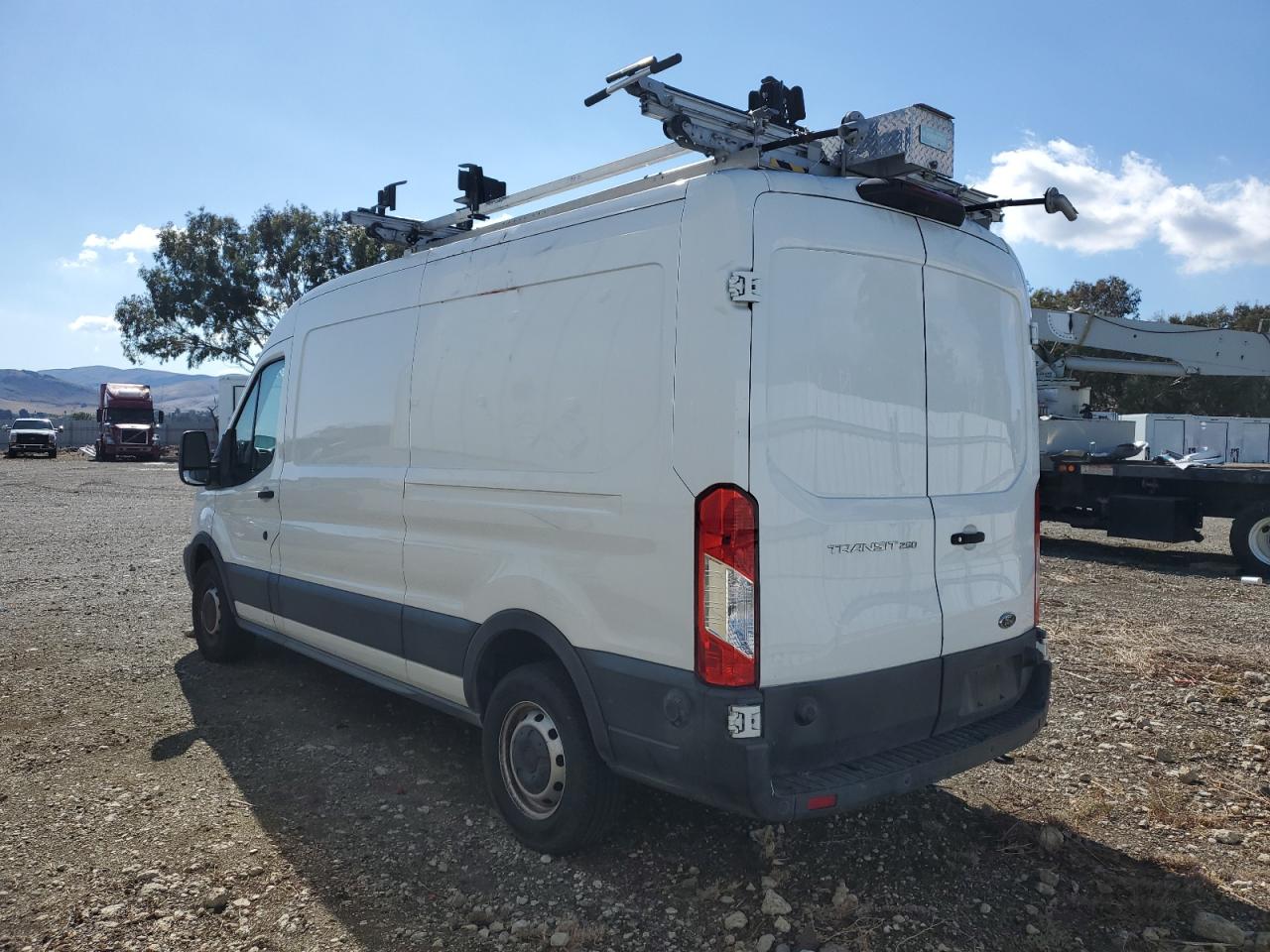 Ford Transit T-250 Image 7