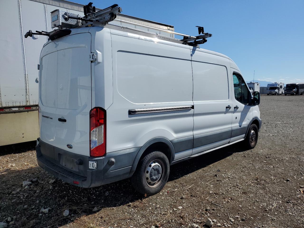 Ford Transit T-250 Image 12