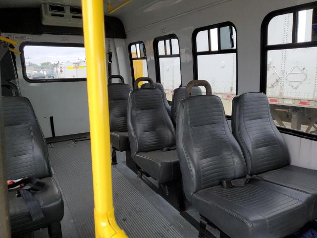 Ford Econoline E350 Super Duty Cutaway Van Image 12