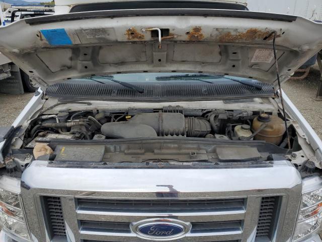 Ford Econoline E350 Super Duty Cutaway Van Image 7