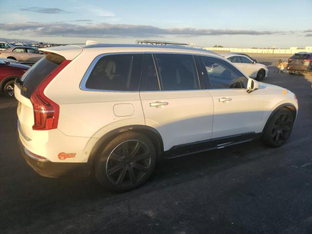 Volvo XC90 T8 Image 11