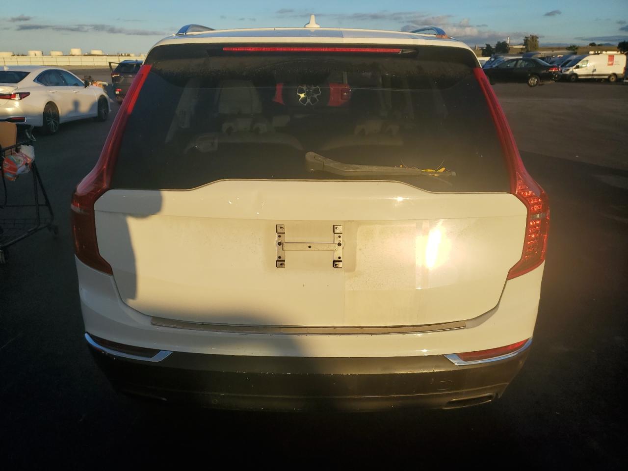 Volvo XC90 T8 Image 13