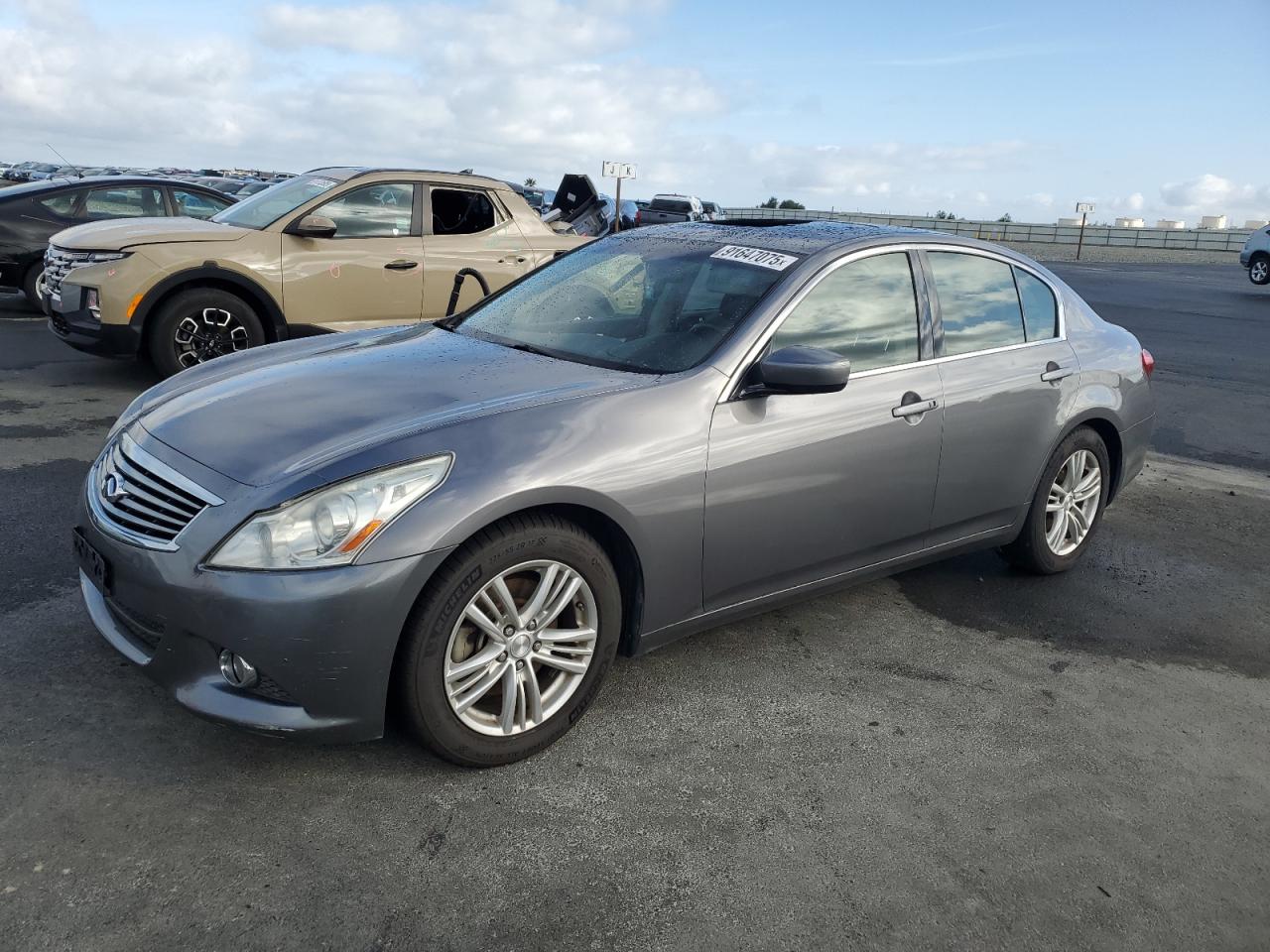 INFINITI G37 Base Image 1