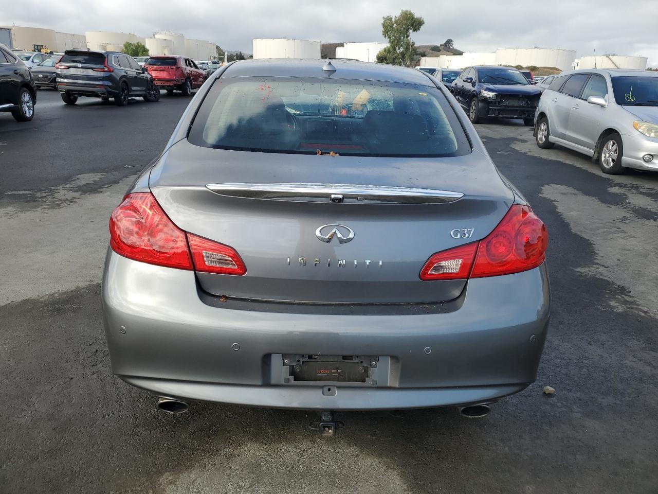 INFINITI G37 Base Image 12
