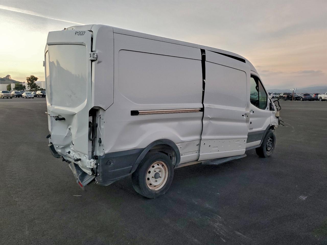 Ford Transit T-150 Image 2