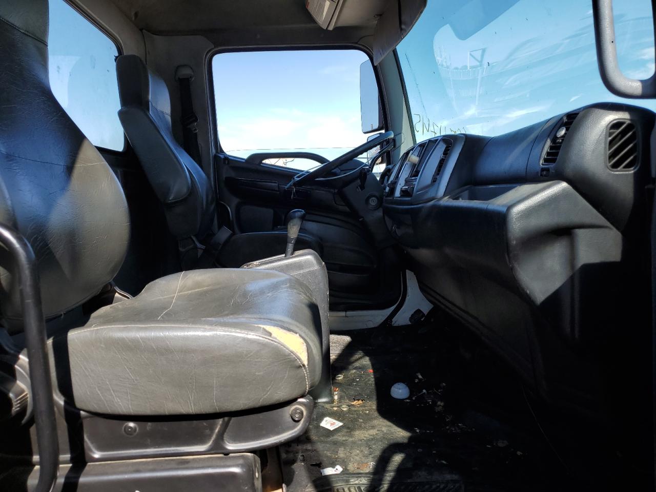 Hino 258 268 Image 3