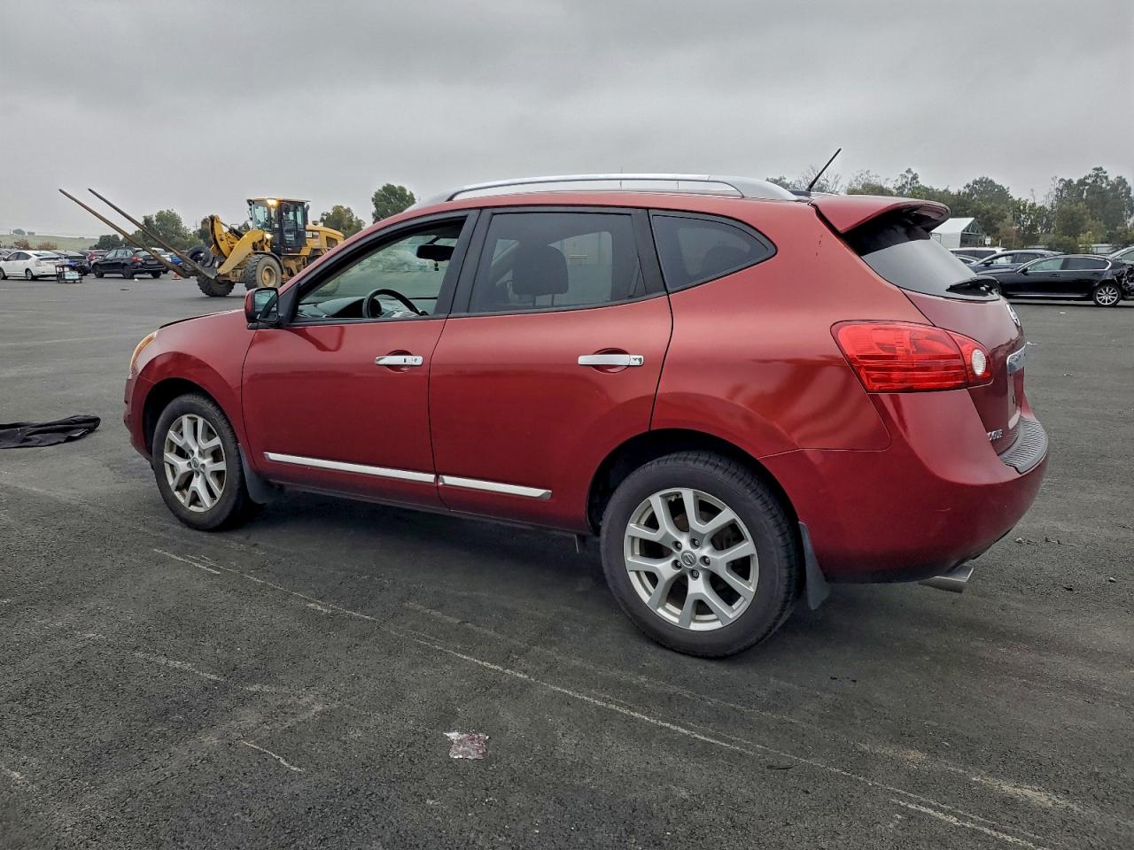 Nissan Rogue S Image 2
