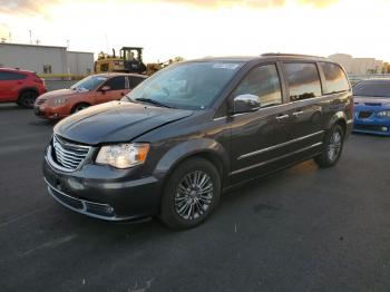  Salvage Chrysler Minivan