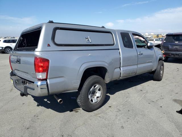Toyota Tacoma Access Cab Image 4