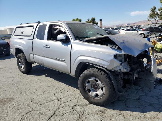 Toyota Tacoma Access Cab Image 2