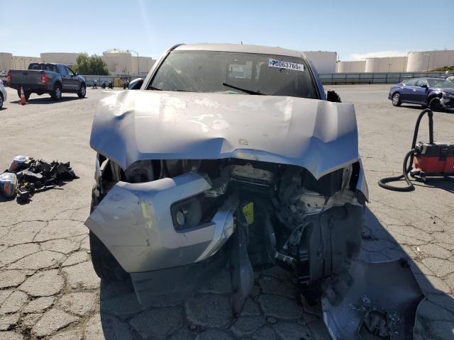 Toyota Tacoma Access Cab Image 13