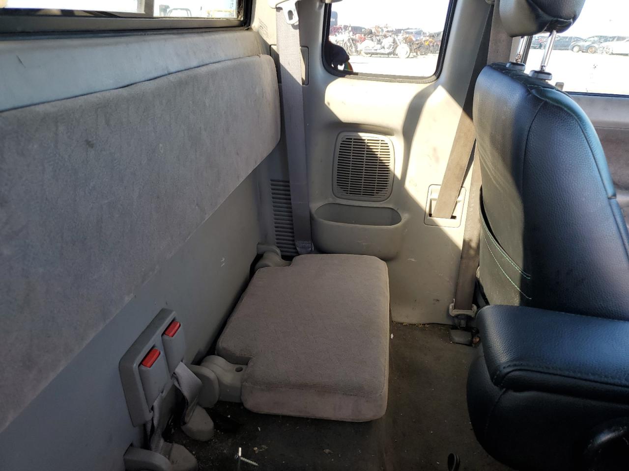 Toyota Tacoma Xtracab Image 9