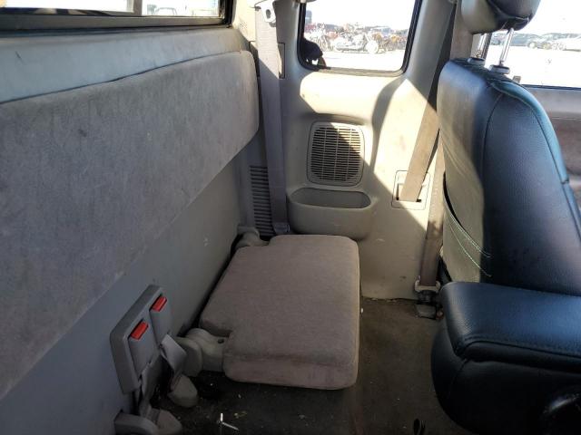 Toyota Tacoma Xtracab Image 9