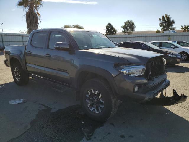 Toyota Tacoma Double Cab Image 3