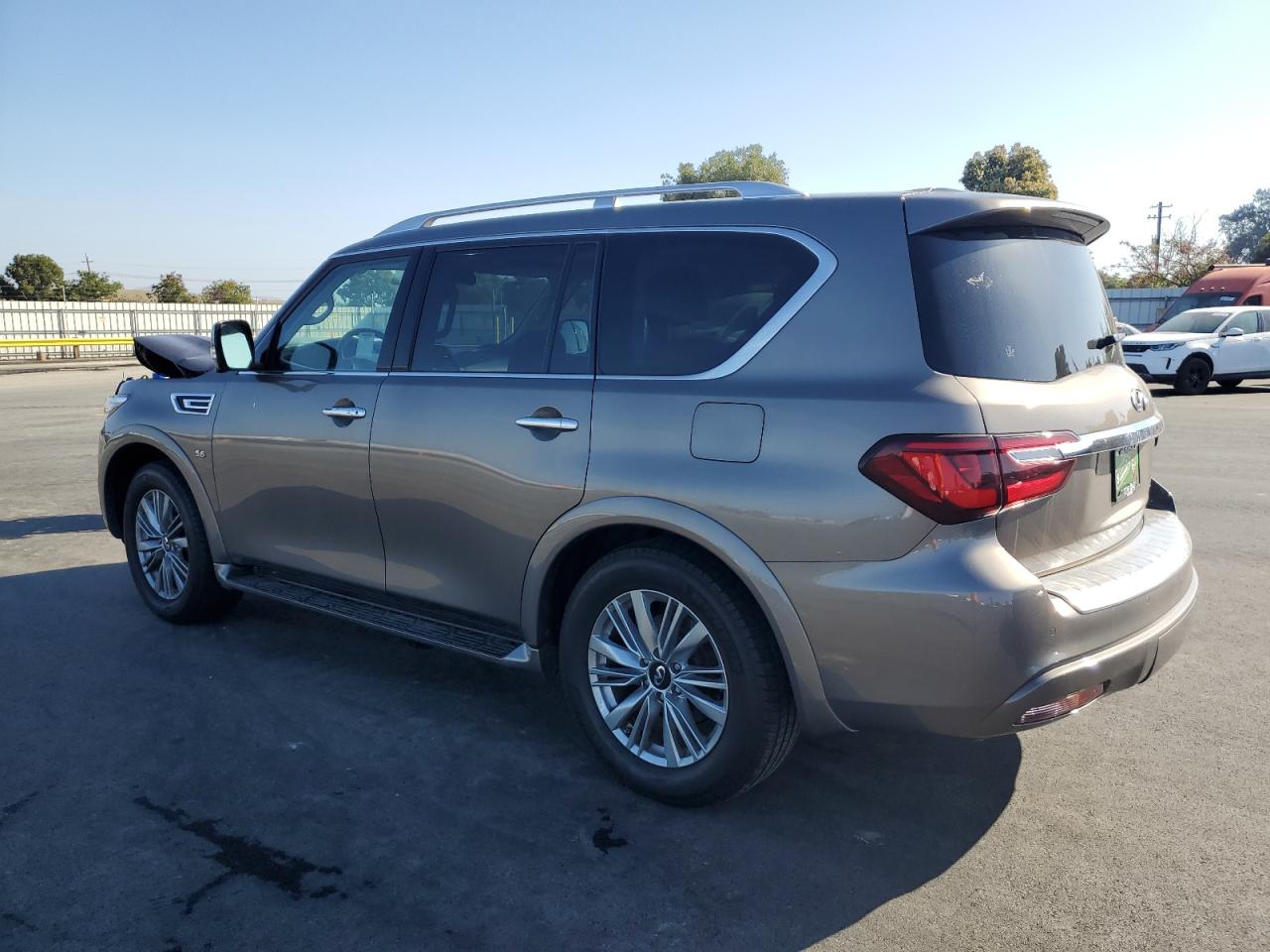 INFINITI Qx Luxe Image 4