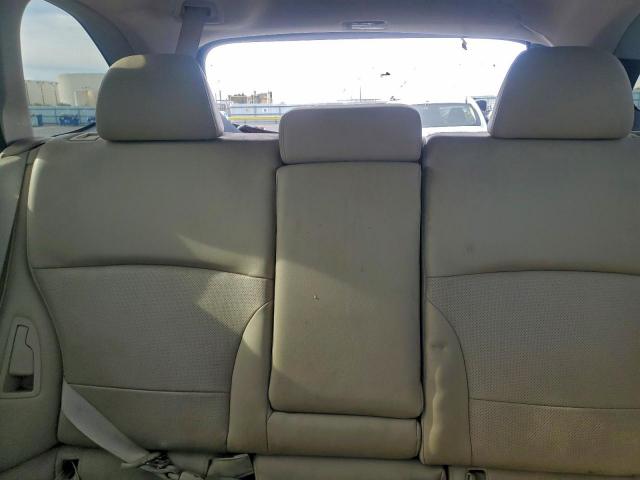 Subaru Outback 2.5i Limited Image 12