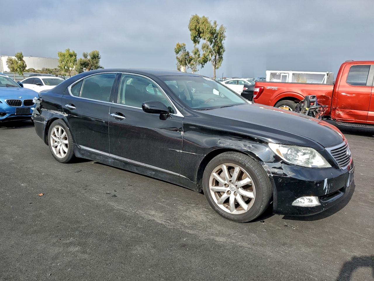 Lexus LS 460 Image 11