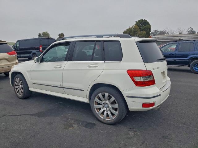 Mercedes-Benz GLK 350 Image 2