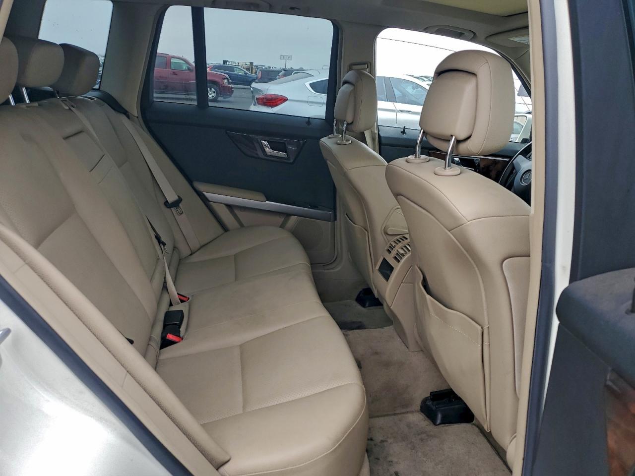 Mercedes-Benz GLK 350 Image 6