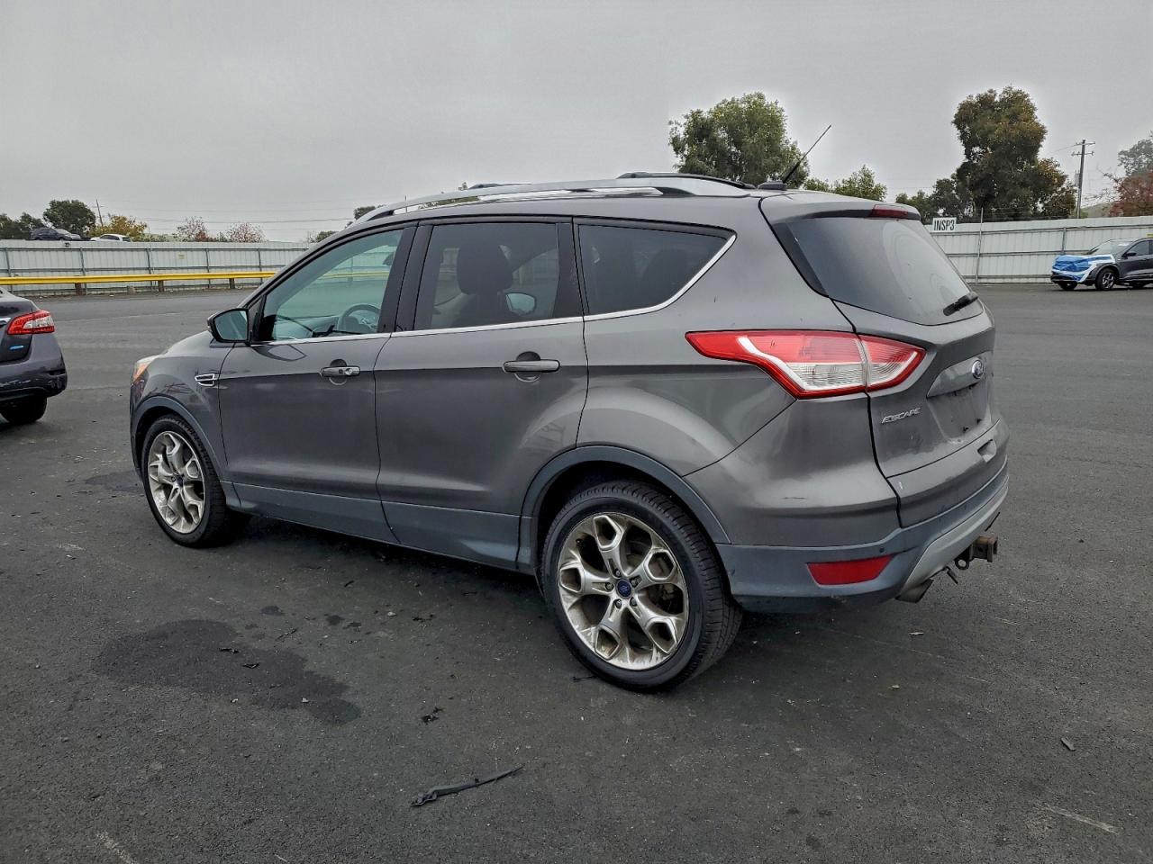 Ford Escape Titanium Image 3