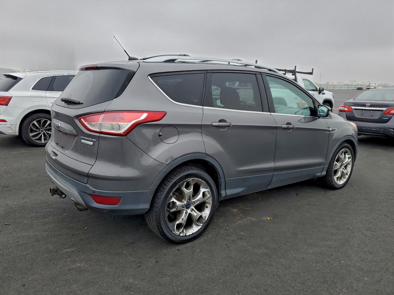 Ford Escape Titanium Image 6