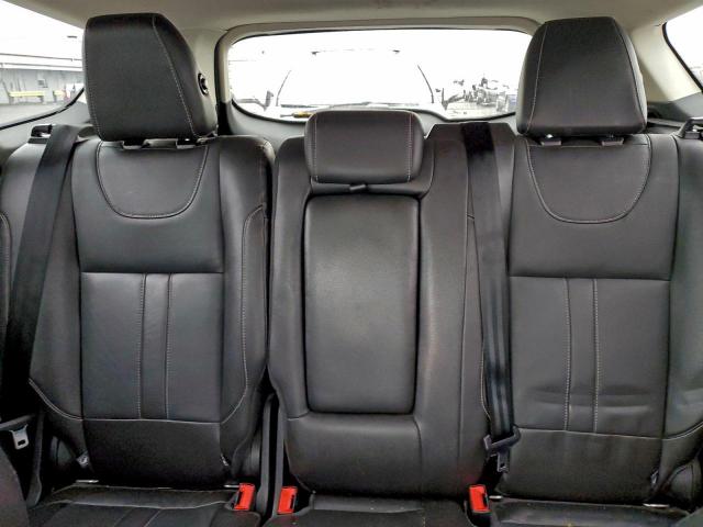 Ford Escape Titanium Image 4