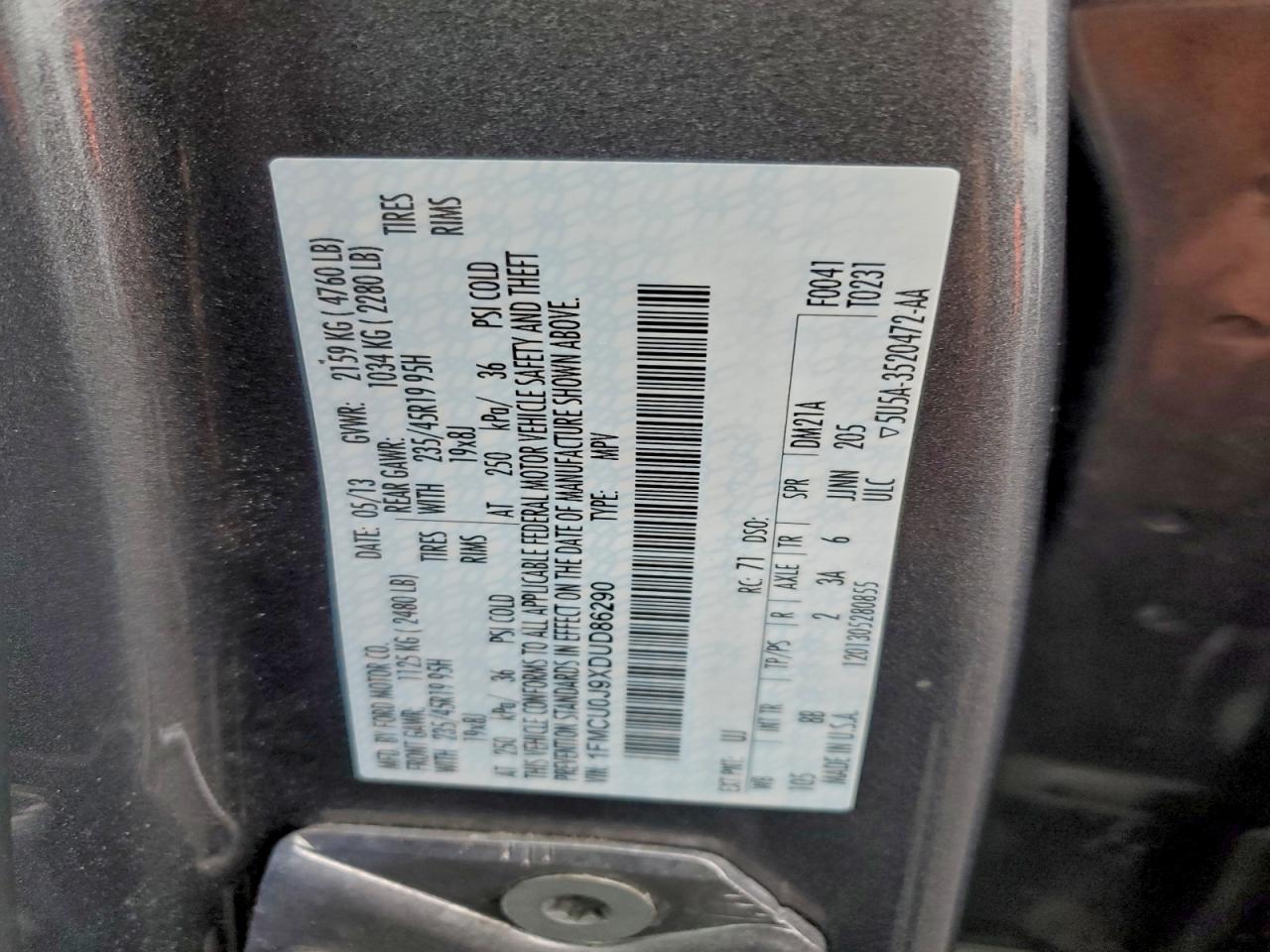 Ford Escape Titanium Image 8