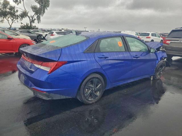 Hyundai ELANTRA Blue Image 3