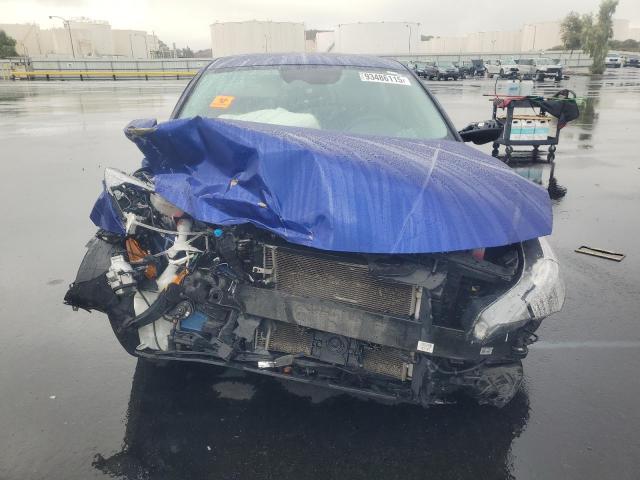 Hyundai ELANTRA Blue Image 12