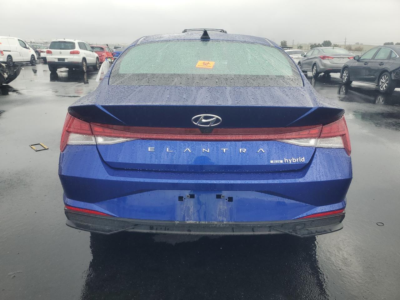 Hyundai ELANTRA Blue Image 6