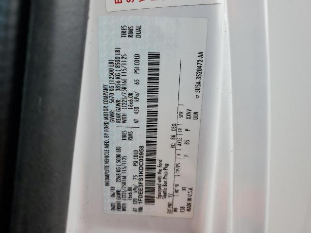 Ford Econoline E350 Super Duty Cutaway Van Image 10