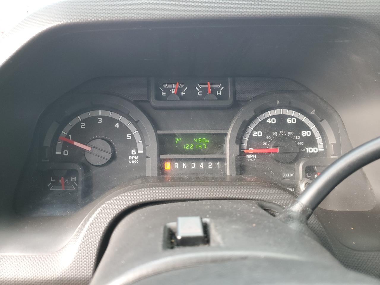 Ford Econoline E350 Super Duty Cutaway Van Image 8