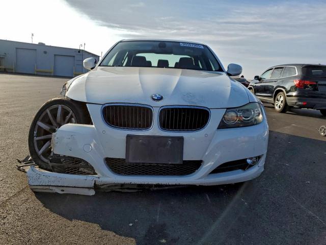 BMW 3 Series I Image 10