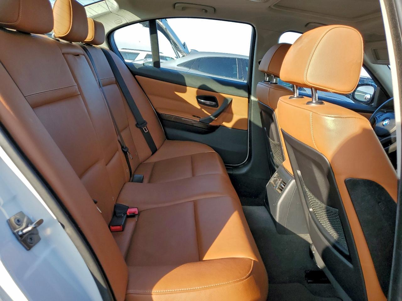 BMW 3 Series I Image 7