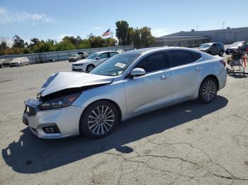  Salvage Kia Cadenza