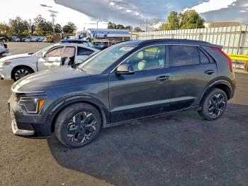  Salvage Kia Niro