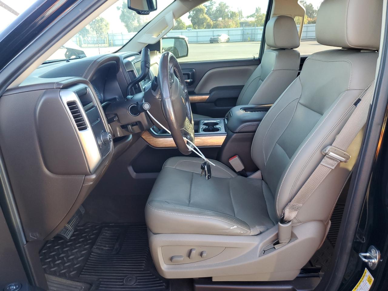 Chevrolet Silverado C1500 Ltz Image 10