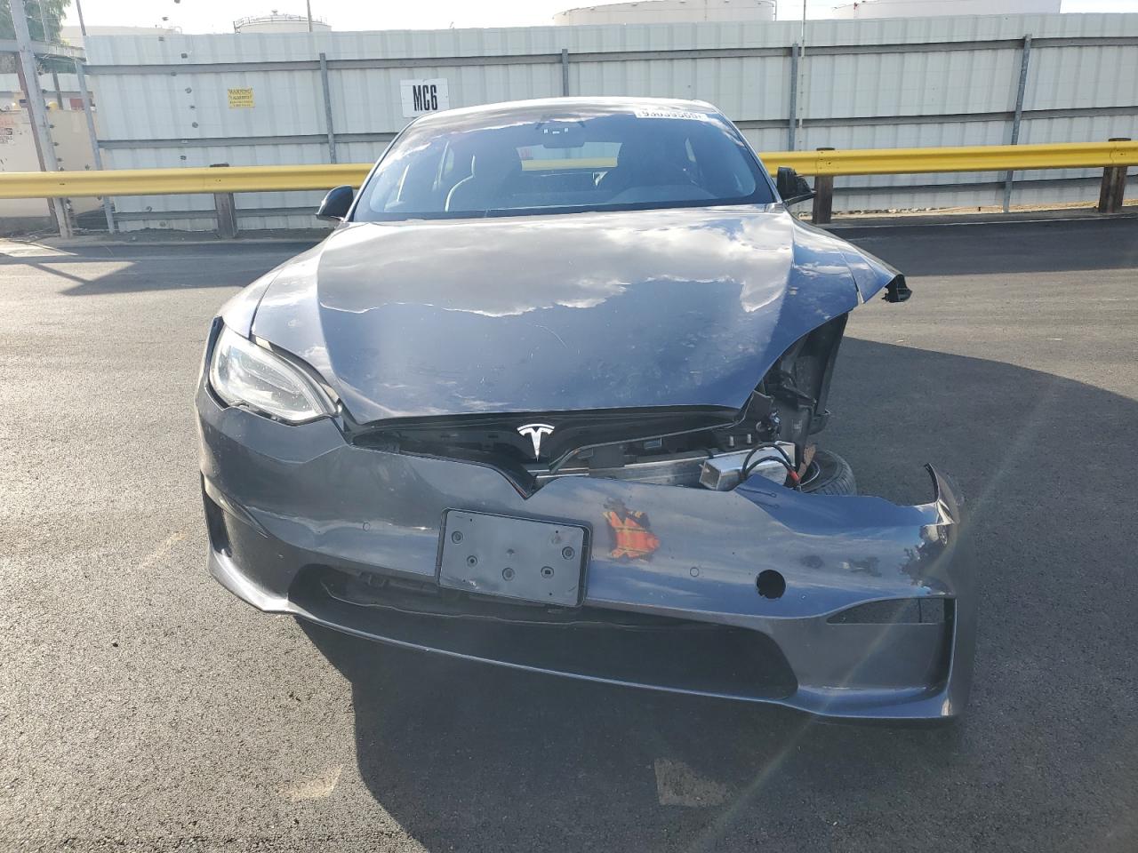 Tesla Model S Image 10