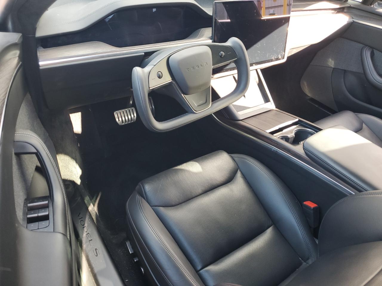 Tesla Model S Image 12