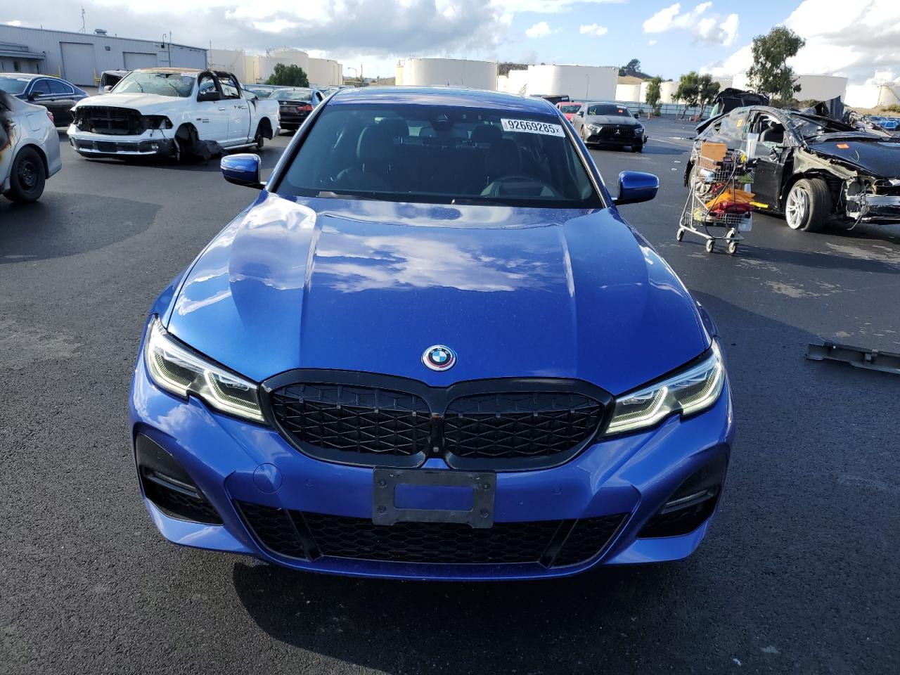 BMW 3 Series Image 2