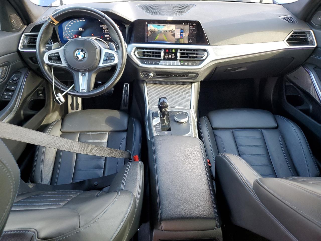 BMW 3 Series Image 11