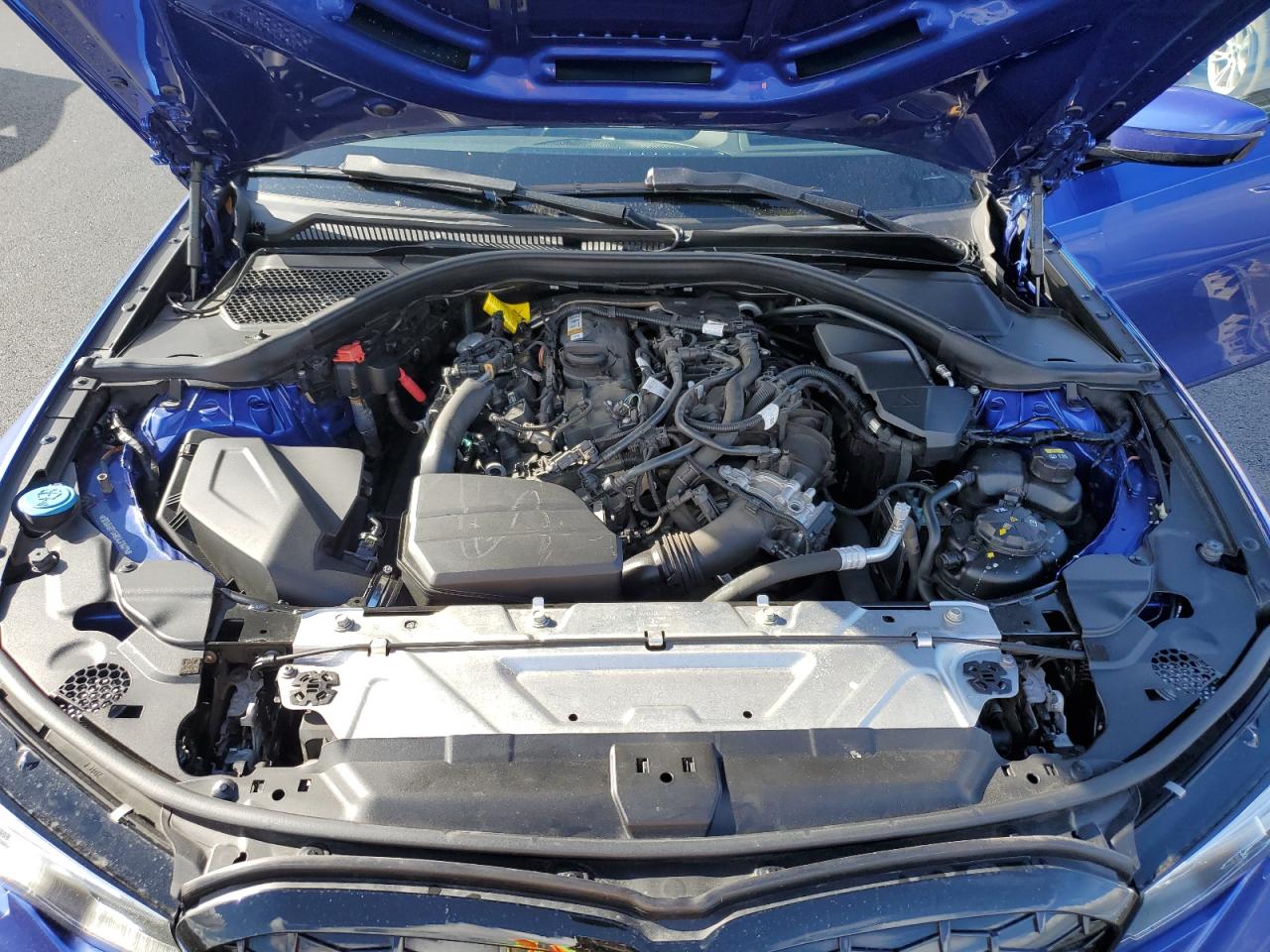 BMW 3 Series Image 12