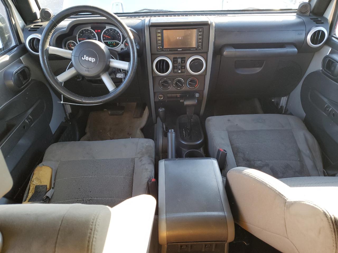 Jeep Wrangler Sahara Image 11