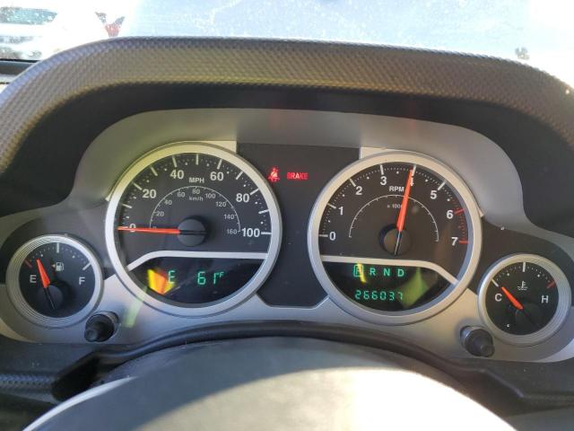 Jeep Wrangler Sahara Image 4