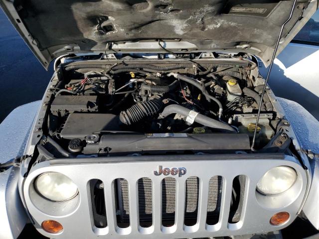 Jeep Wrangler Sahara Image 8