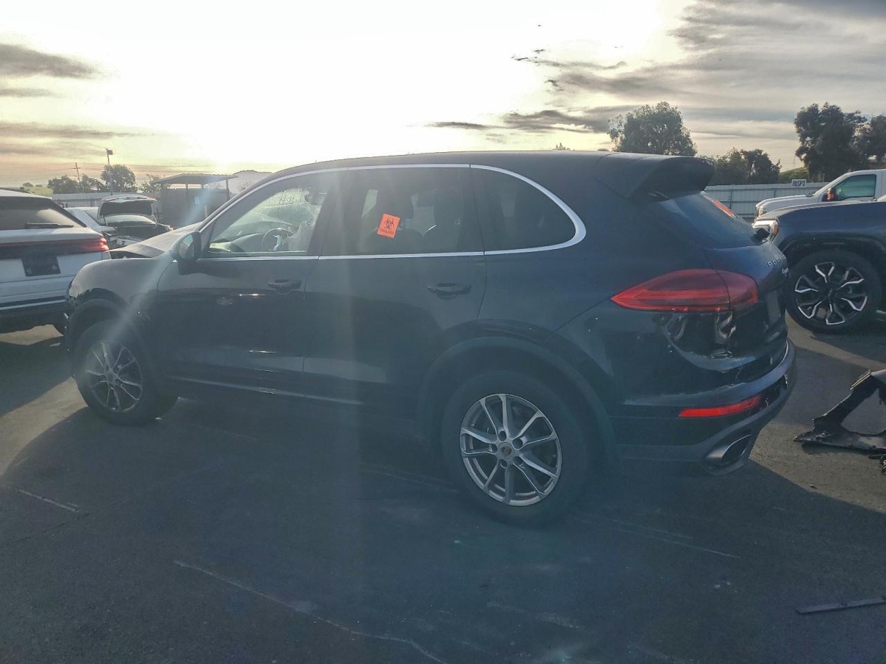 Porsche Cayenne Image 7